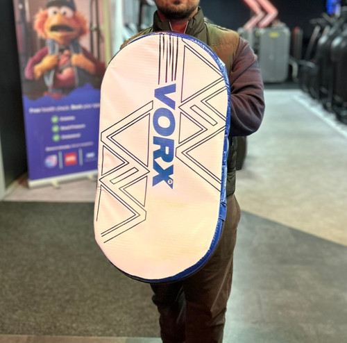 Kick shield strike - shield, curved
