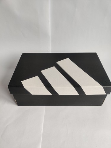 Adidas empty shoe - empty,