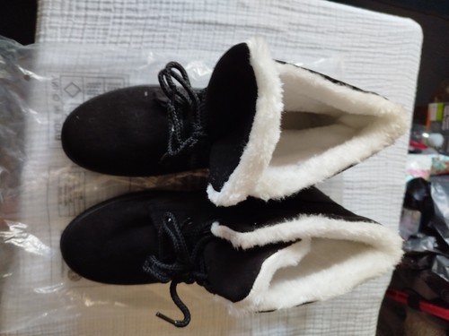 Ladies black snow boots - black,
