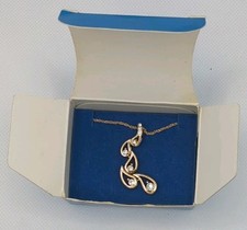 Avon Cascading Teardrop Earrings and Necklace Gift Set New Boxed