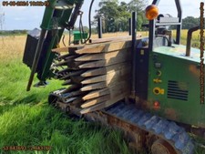 For Hire - Wragg Tow-It Tracked Post Knocker