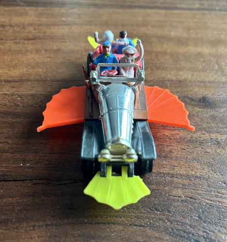 1967 husky models corgi - husky,