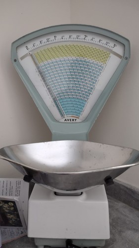 Avery vintage weighing scales - avery,
