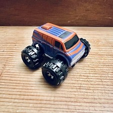 Micro Machines Super 4x4 Chevrolet 70s Van (die variation 2) (1987 Galoob)
