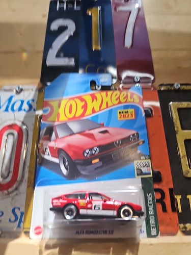 Hot wheels alfa romeo gtv6 - hot,
