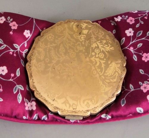 Stratton compact vintage - vintage, 3"