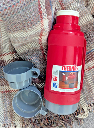 Vintage retro red - retro, thermos