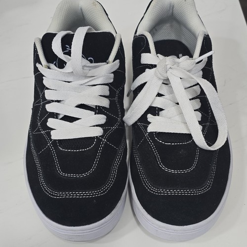 Etnies snake skateboarding - etnies,