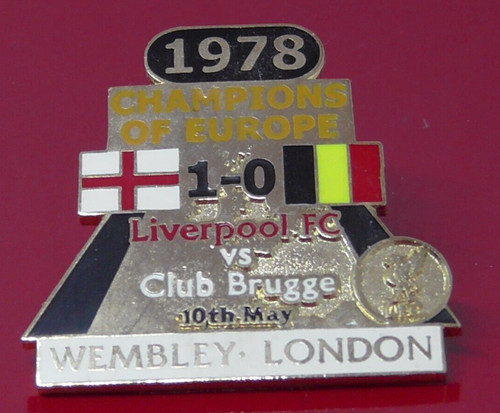 Danbury mint enamel pin badge - mint,