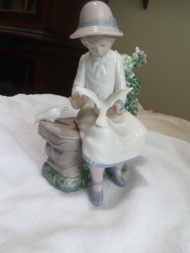 Nao lladro 0383 girl - nao, on