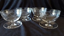 4 ELEGANT VINTAGE CUT GLASS CRYSTAL SUNDAE DISHES WITH SAUCER BASE.  VG CONDIT.