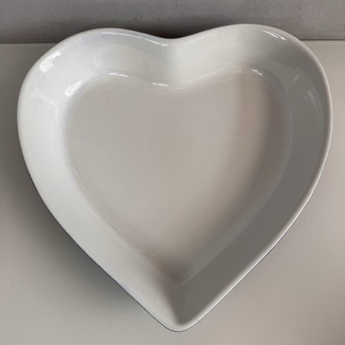 Heart shaped ceramic oven dish - oven,