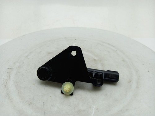 Toyota antenna 2023 - c-hr,