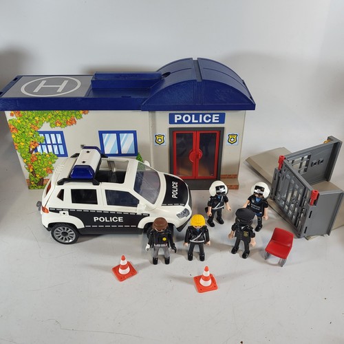 Playmobil police station set - police,