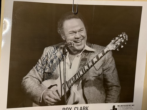 Roy clark signed photo - roy,