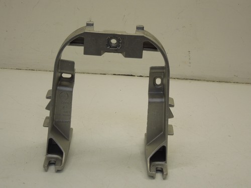 Audi front centre - 4f,