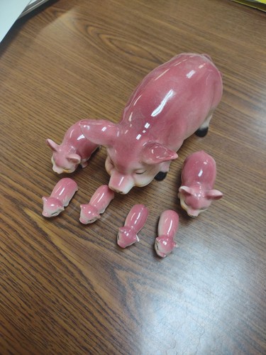 Vintage set mama pigs with - mama,