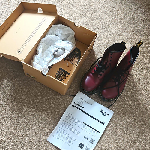 Martens 1460 burgundy - dr.,