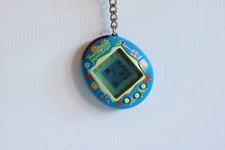 Bandai Tamagotchi Pet Connection V3 2004 Blue with Popsicles And Lanyard