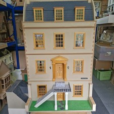 12th scale Dolls House Georgian House  inc basement   Ready made  RBR07b