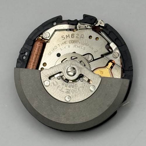 Seiko 5m62a kinetic watch - seiko,
