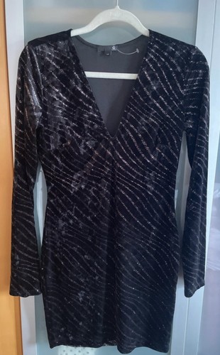 Ladies little black neck - little,