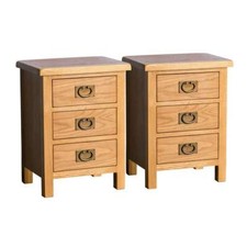 Set of 2 Oak Bedside Cabinets