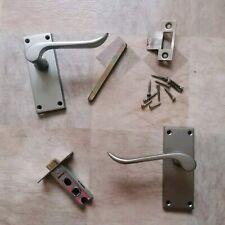 Howdens Door Handles And Fixings Set Pair (#4)