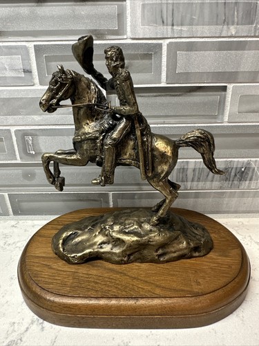 Wally shoop bronze - wally, soldier