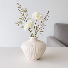 Ceramic Vase 16cm – Ribbed