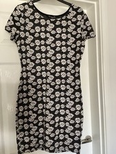 Select ladies  Dress, Size 10, Colour Black with white daisy pattern