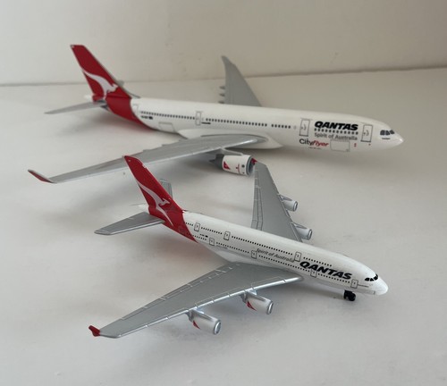 Qantas airways 2 different - qantas,
