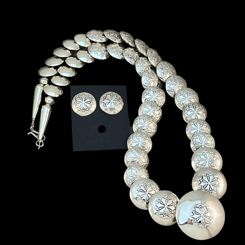 Pillow bead necklace - 23",