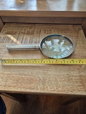 Handheld magnifying glass - handheld,