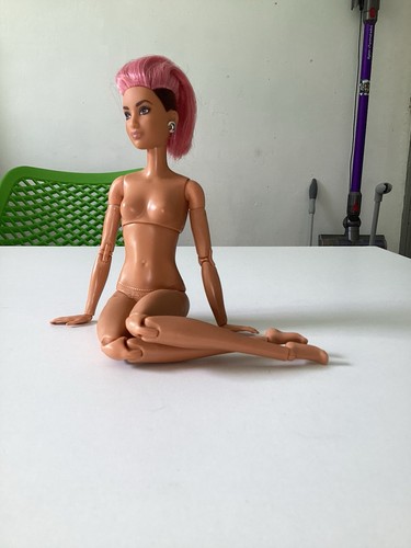 Barbie hybrid made move - barbie,