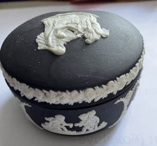 BLACK WEDGEWOOD KIDNEY SHAPED