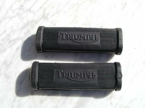 Flat pillion footrest - footrest, rubbers