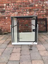 Lintran custom dog transit box 106cm l, 57cm w, 65cm h. Keys and rubber mat. 