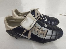 Vintage Nike Total 90 Air Zoom ii Navy/Silver UK Size 8 Studs 