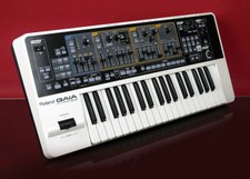 Roland GAIA SH-01 Synthesiser