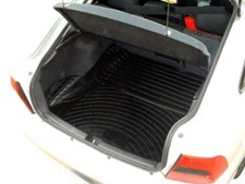 Vauxhall / Opel Vectra Saloon 2002 - 2008 Anti Slip Rubber Boot Mat Liner