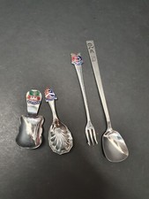 4 Vintage Souvenir Collectors