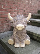 Large highland cow statue - large,