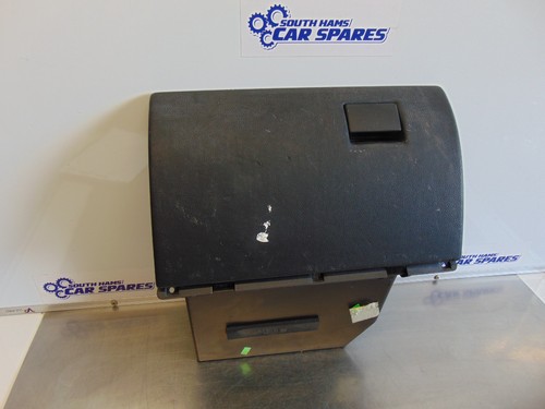 Vauxhall astra glovebox 04 - vauxhall,