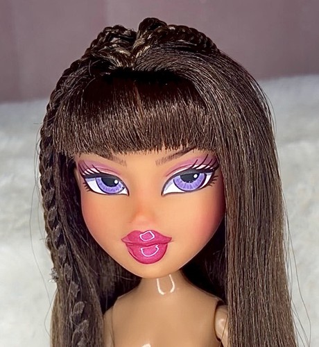 Ooak repainted custom bratz - ooak,