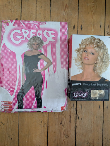 Smiffys grease sandy last - smiffys., grease/sandy