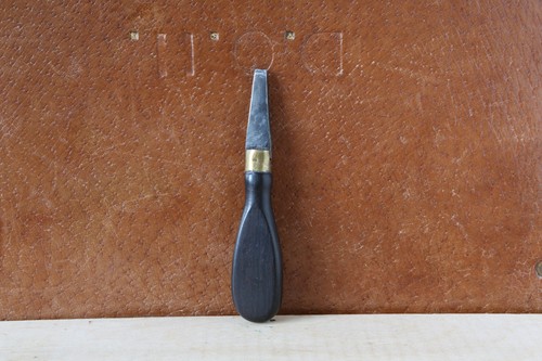 Antique pistol case - pistol, turnscrew