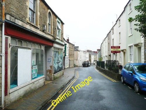 Photo 12x8 empty shops - empty,