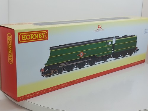 Hornby r3860 merchant - hornby, navy