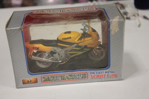Yamaha die cast - r1,